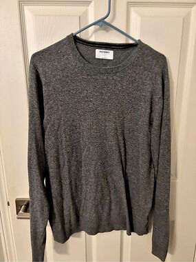 Old Navy Gray Crewneck Sweater Like New